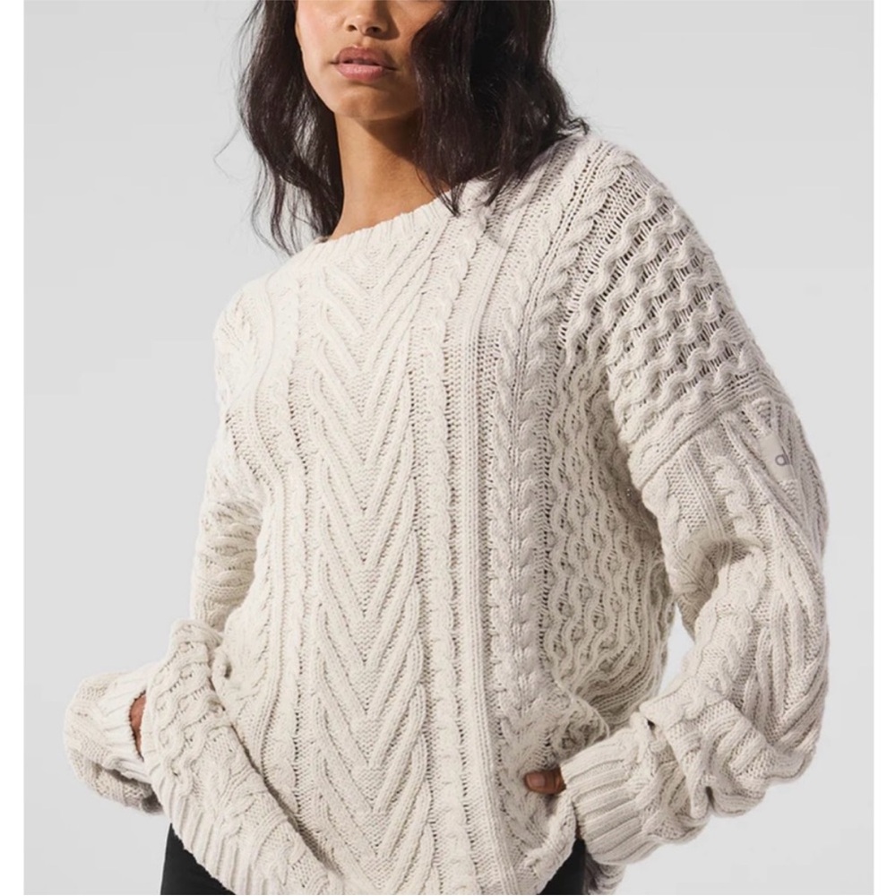 ALO YOGA - Oversized Off-White Cable Knit Sweater